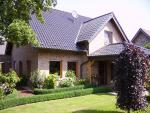 ansprechend, viel Platz, ruhige Lage: Einfamilienhaus mit vielen Extras in Weeze